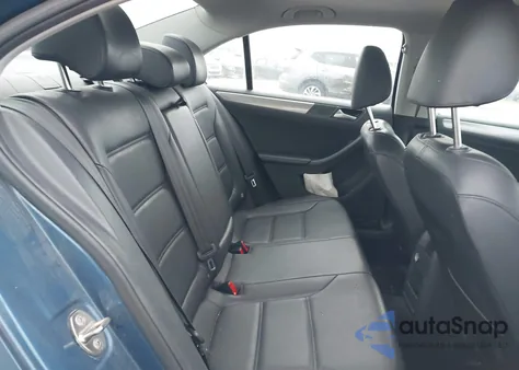 2015 Volkswagen Jetta 1.8T Se from USA, damaged, VIN 3VWD17AJ8FM251530